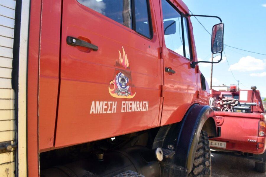 Πυροσβεστικό όχημα υπηρεσίας