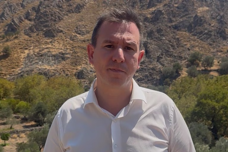 Πυρά Δουδωνή για τον αφθώδη πυρετό στη Λέσβο – «Οι ευθύνες έχουν ονοματεπώνυμα, δεν μας ακούσανε»