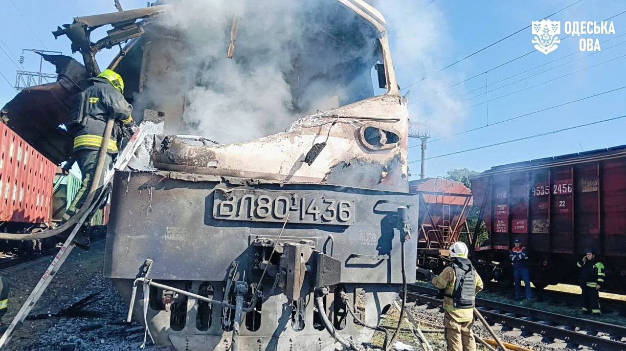 Ουκρανία: Δύο σιδηροδρομικοί υπάλληλοι σκοτώθηκαν σε ρωσικό πλήγμα με drone σε επιβατηγό τρένο