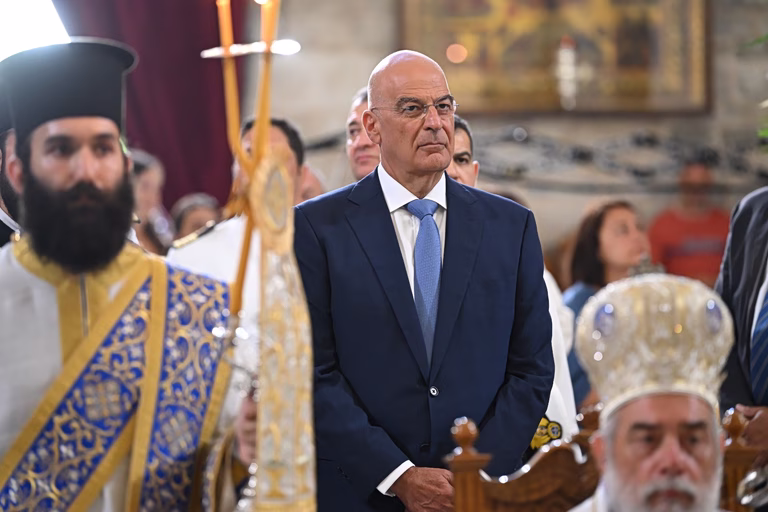 Δένδιας