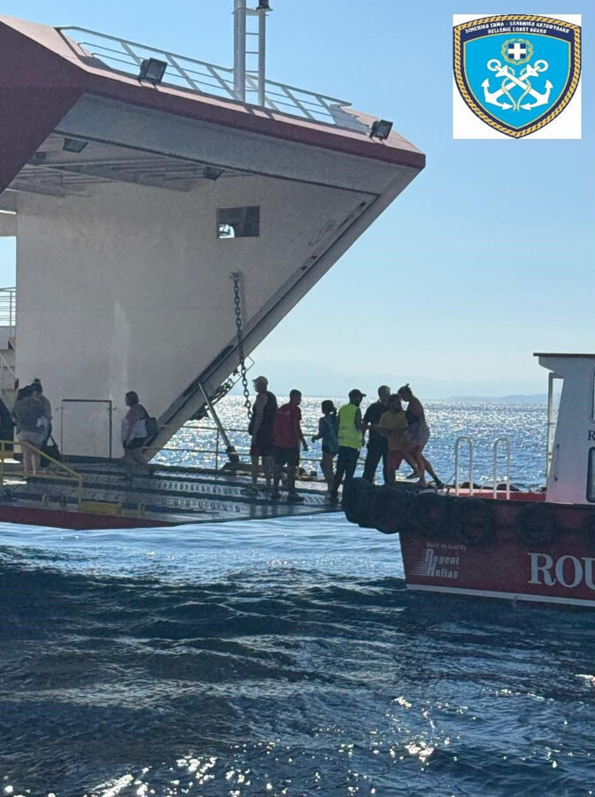Φωτιά: Μάχη με διάσπαρτες εστίες στη Σαλαμίνα που θρηνεί δύο νεκρούς και μετρά τις πληγές της - Δύσκολη η επόμενη μέρα