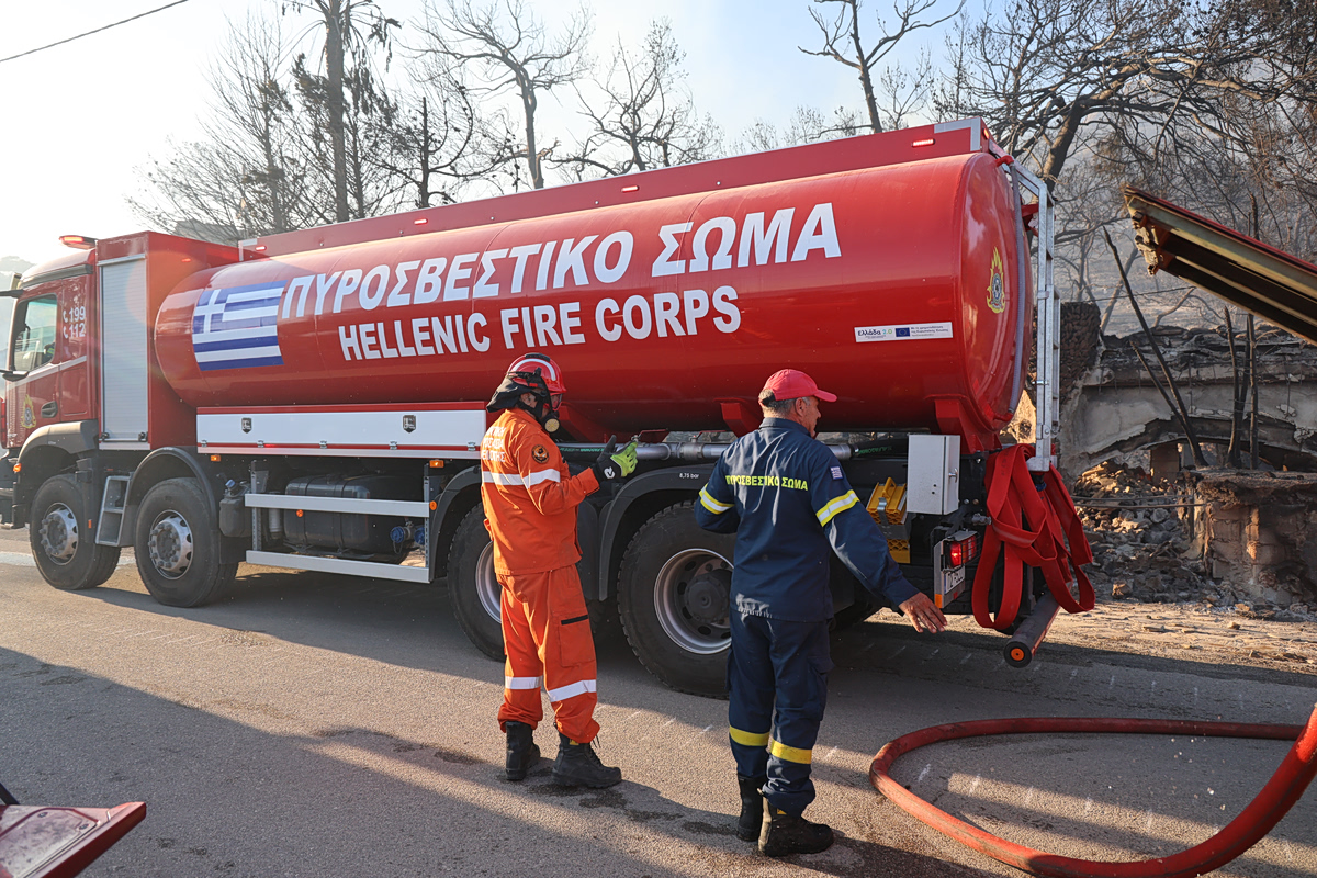 Πυρκαγιά σε δασική έκταση στον Κόμιτο Καρύστου – Επιχειρούν πέντε εναέρια