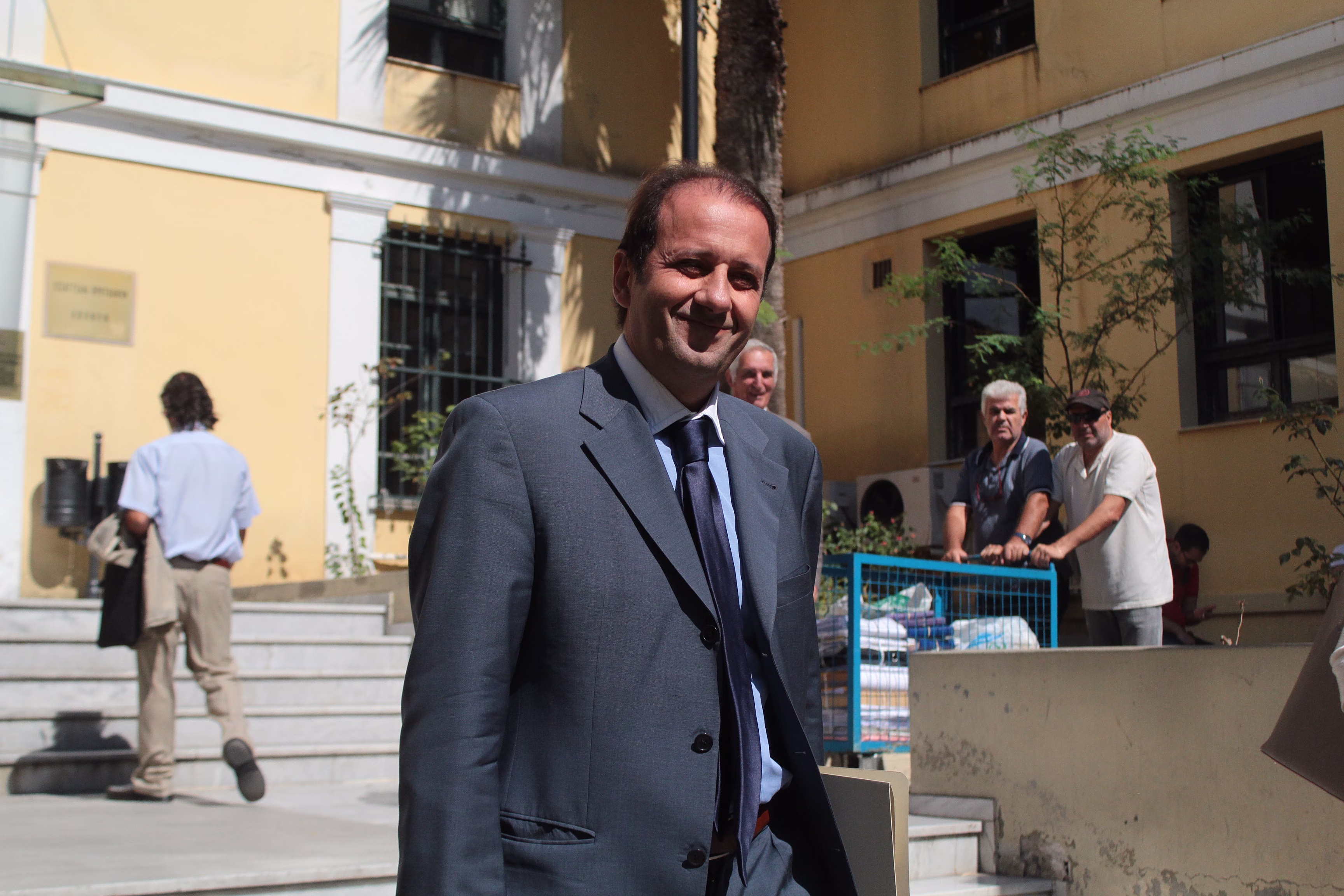 «Βόμβες» Λαζαράτου για τα ιδιωτικά πανεπιστήμια - «Στον αέρα» το ακαδημαϊκό έτος