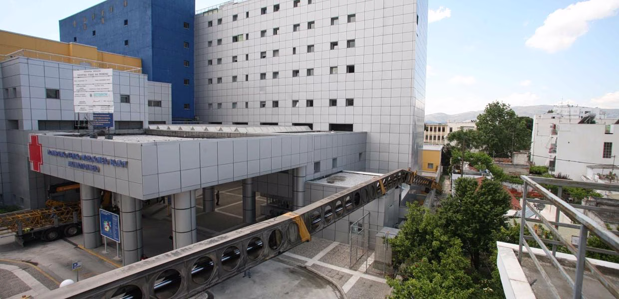 Ηλικιωμένος προσπάθησε να αυτοκτονήσει μέσα στο νοσοκομείο Βόλου - Τον πρόλαβαν γιατροί και νοσοκόμες