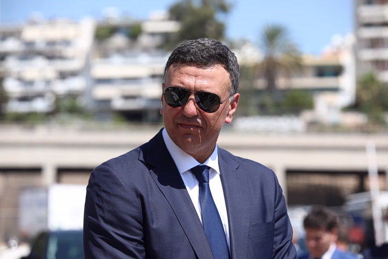 Κικίλιας: Με ασφάλεια ο απεγκλωβισμός 59 πολιτών από τη Λήμνο – Σε ετοιμότητα το Λιμενικό Σώμα