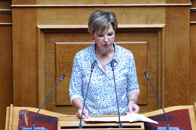Η Γεροβασίλη ανεξαρτητοποιήθηκε και επίσημα από τον ΣΥΡΙΖΑ