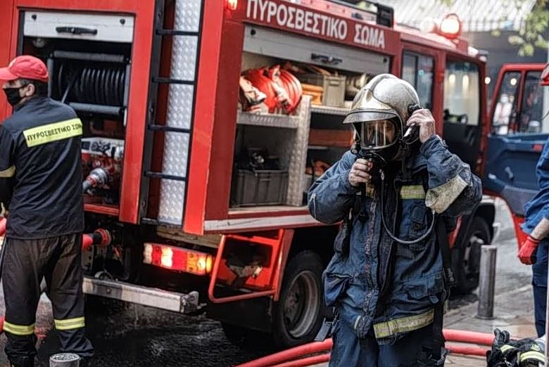 Σπάρτη: Φωτιά σε διαμέρισμα – Ένοικοι εγκλωβίστηκαν από τους καπνούς