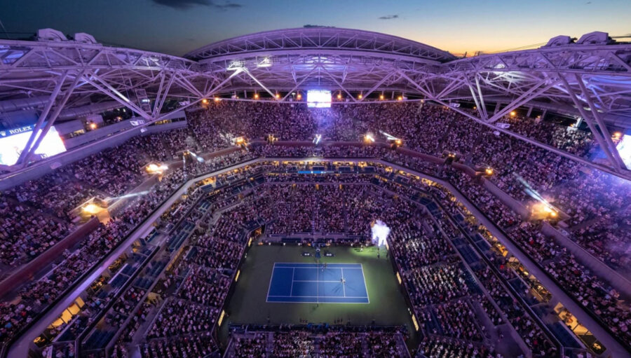 Η επιστροφή του θρύλου Φέντερερ στο US Open: Αποθέωση και στιγμές μαγείας από το παρελθόν (vids, pics)