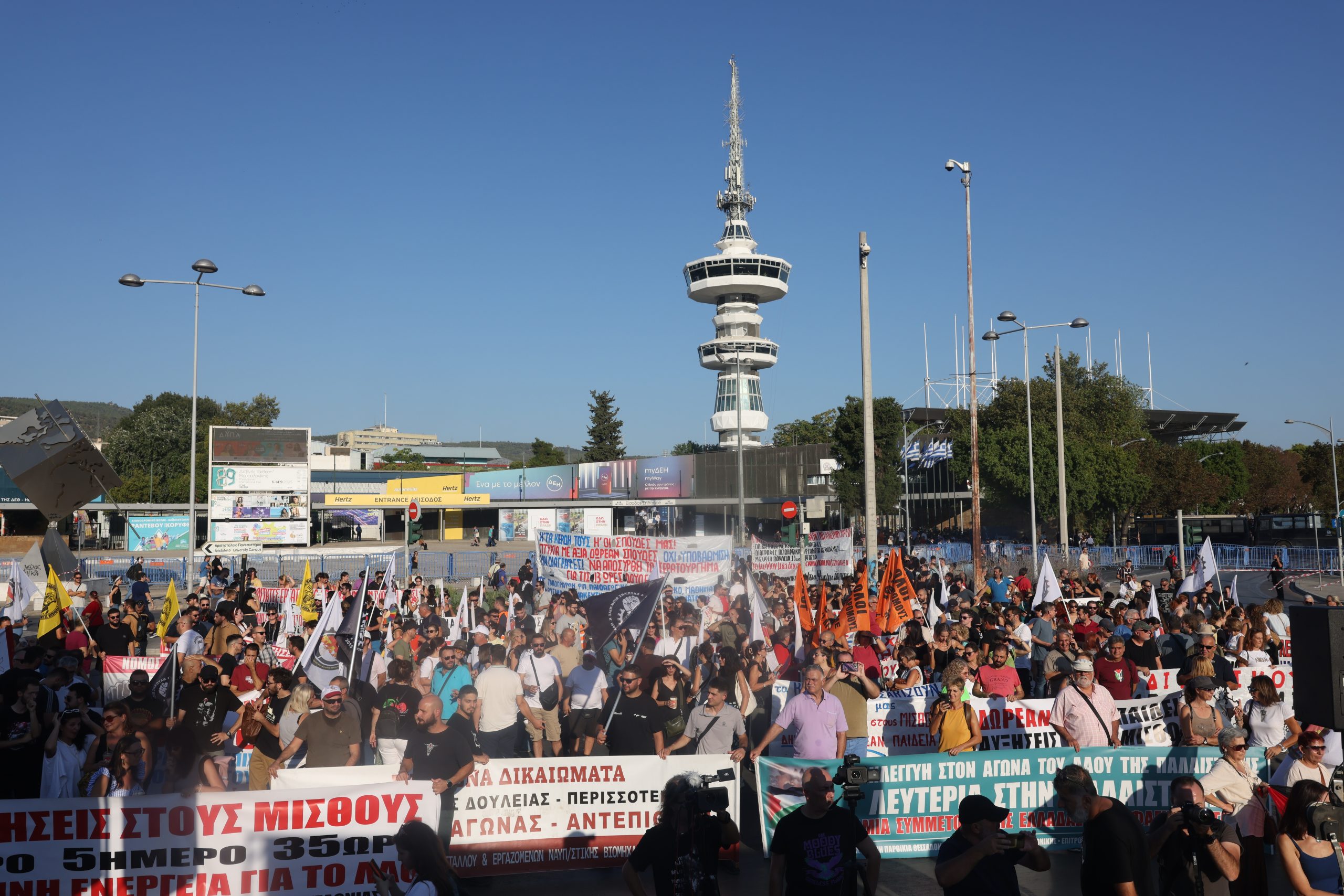 [380145] ΣΥΓΚΕΝΤΡΩΣΗ ΔΙΑΜΑΡΤΥΡΙΑΣ ΤΟΥ ΠΑΜΕ ΣΤΗ ΘΕΣΣΑΛΟΝΙΚΗ ΣΤΑ ΠΛΑΙΣΙΑ ΤΗΣ 89ης ΔΕΘ  (ΒΑΣΙΛΗΣ ΒΕΡΒΕΡΙΔΗΣ / ΜΟΤΙΟΝ ΤΕΑΜ)