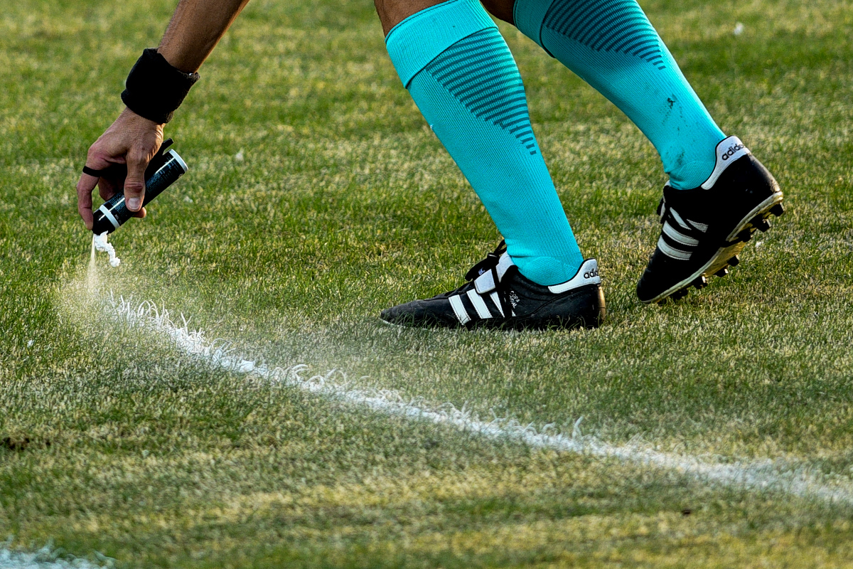 Στα… τυφλά και χωρίς ποινές οι ξένοι της Super League