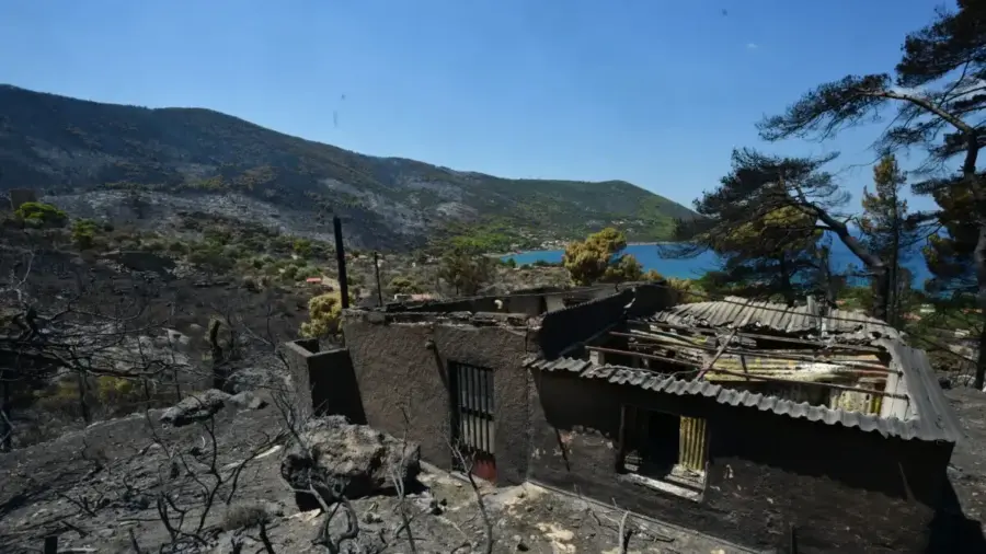 Ενεργοποιείται η Κρατική Αρωγή για τους πυρόπληκτους ύψους 9,79 εκατ. ευρώ – Ποιες πυρόπληκτες περιοχές οριοθετήθηκαν
