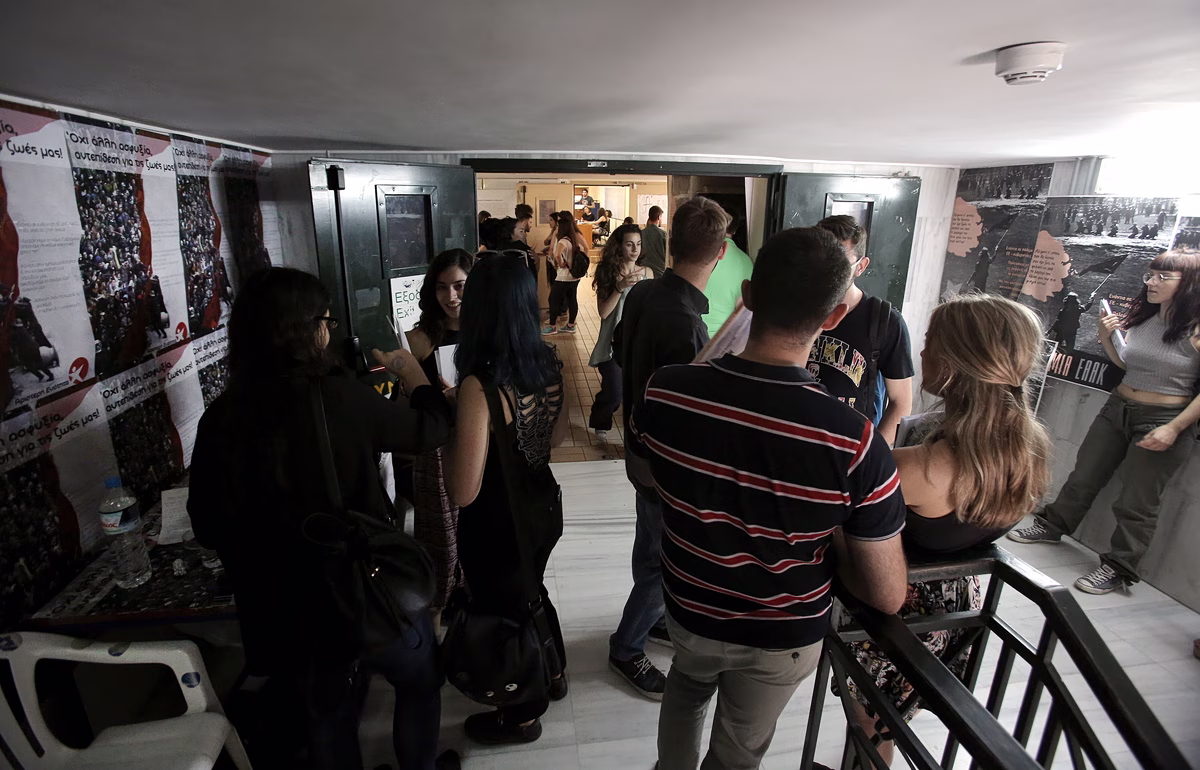 Ξεκινούν σήμερα οι εγγραφές επιτυχόντων στα ΑΕΙ – Ηλεκτρονικά η διαδικασία