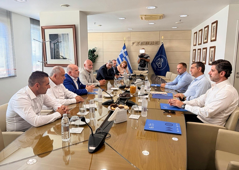 Τσίπρας σε ΓΣΕΒΕΕ και ΕΕΑ: Κοινό μέτωπο για την κατάργηση του τέλους επιτηδεύματος και τη διαχείριση του ιδιωτικού χρέους