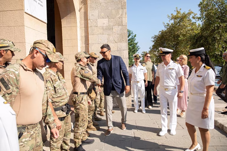 Κικίλιας από Ρόδο: «Νέα πλοία, περισσότερα στελέχη και ενίσχυση της παρουσίας του Λιμενικού στο Αιγαίο»