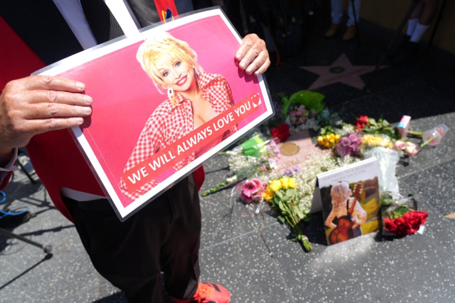 APTOPIX Obit Dolly Parton