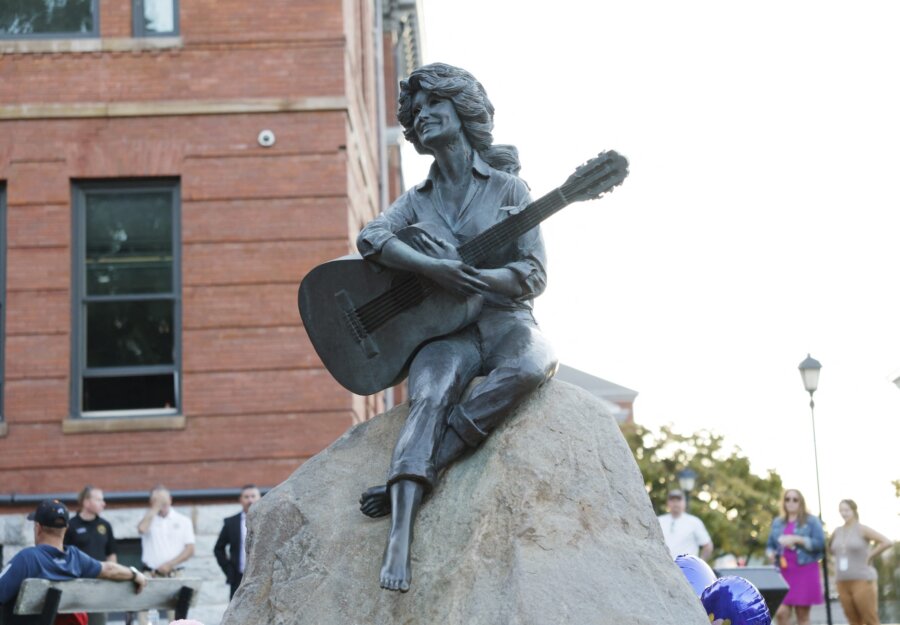 The U.S. Remembers Dolly Parton