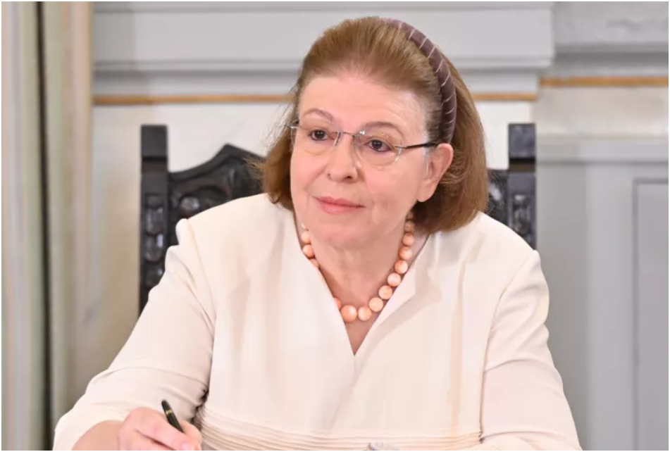 Κιλκίς: Η υπουργός Πολιτισμού Λίνα Μενδώνη εγκαινιάζει έργα φωτισμού στον αρχαιολογικό χώρο Ευρωπού