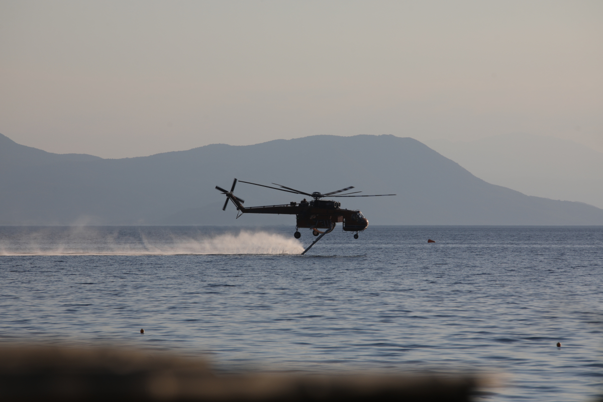 Φωτιά στην Αιτωλοακαρνανία – Σηκώθηκαν 7 εναέρια μέσα