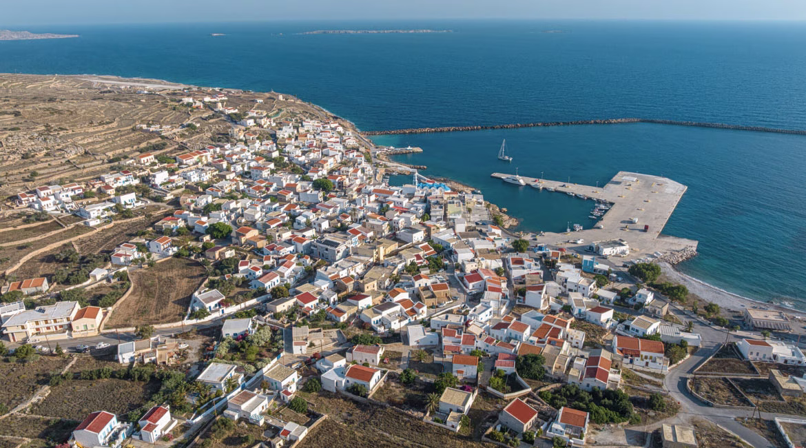 Τραγωδία στην Κάσο – ΙΧ με ζευγάρι έπεσε στο λιμάνι – Νεκρή ανασύρθηκε η γυναίκα