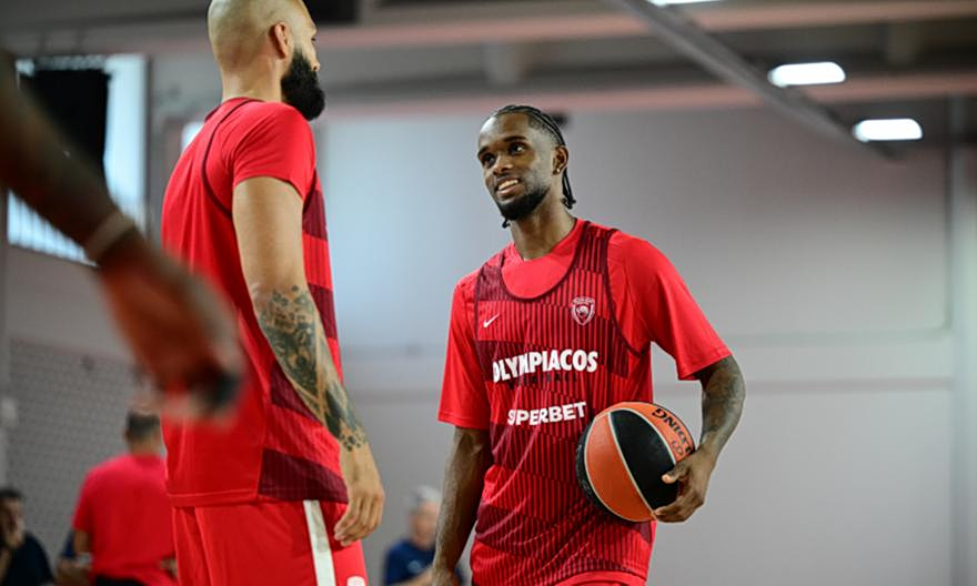 Με Μοντέρο και Μιλουτίνοφ ο Ολυμπιακός κόντρα στον Ερυθρό Αστέρα – Ξανά εκτός ο Βεζένκοφ