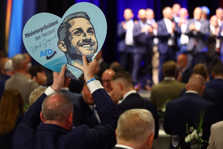 ΕΛΑΣ: Καμπανάκι κινδύνου η νίκη του AfD – Να κινητοποιηθούν οι προοδευτικές δυνάμεις