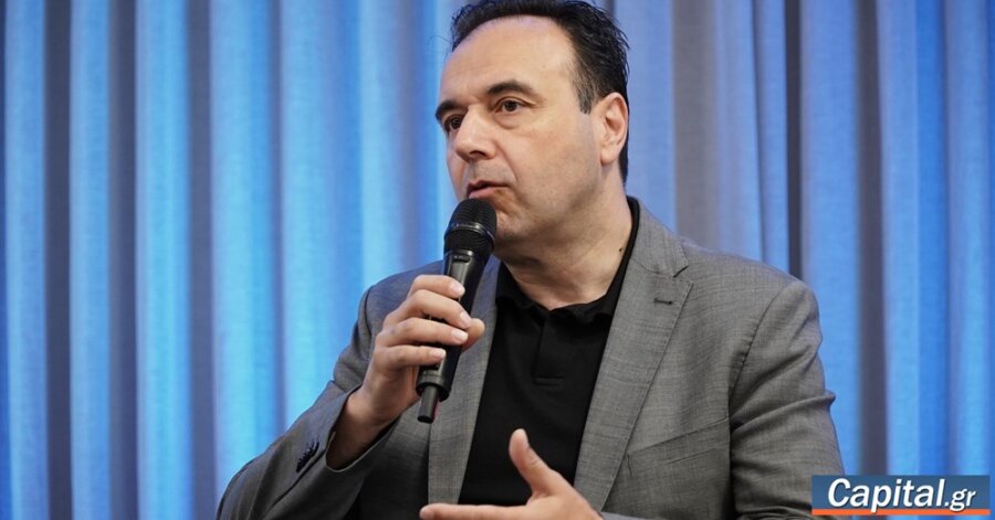 Συνάντηση Δ. Παπαστεργίου με τους γραμματείς επτά Αποκεντρωμένων...