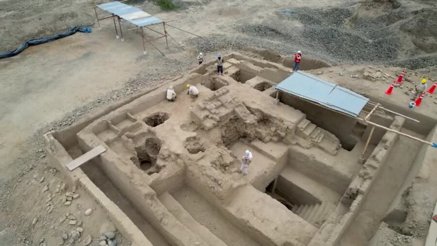 Peru unveils near-intact pre-Incan tomb with 38 individuals from the Chimu culture