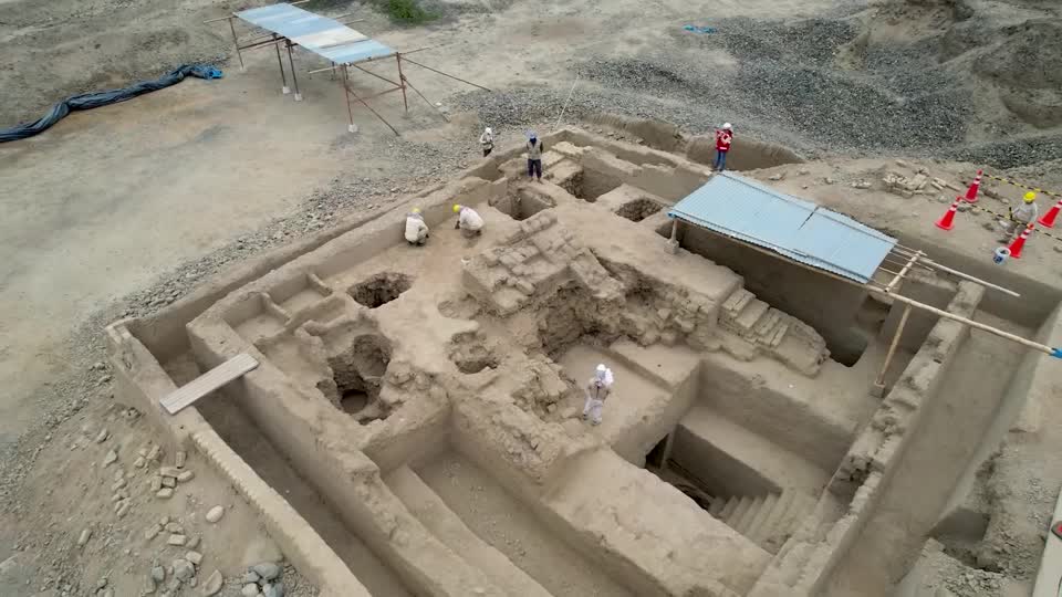 Peru unveils near-intact pre-Incan tomb with 38 individuals from the Chimu culture