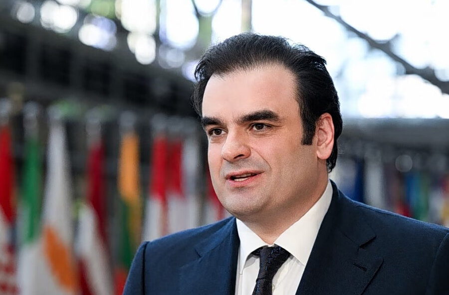 Πιερρακάκης: Νέες επαφές για προσέλκυση hedge funds στην Ελλάδα