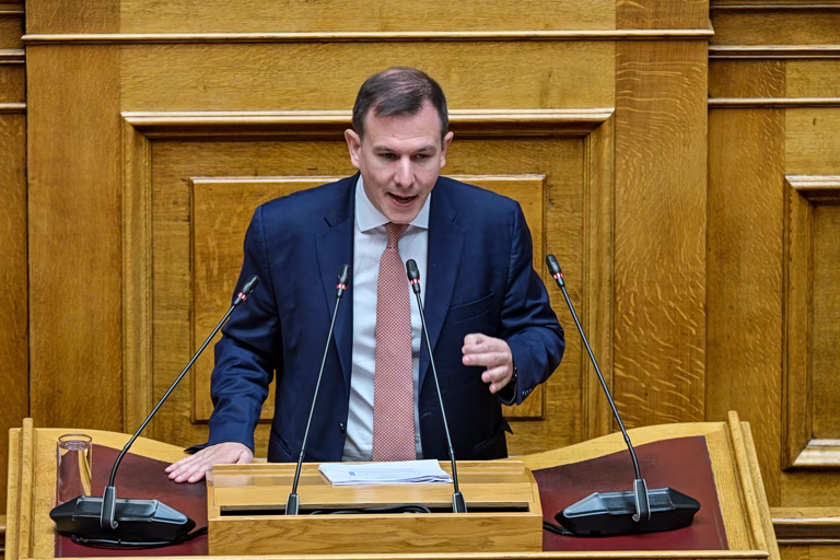 Δουδωνής για Κασιδιάρη: Δεν μπορεί να κατέβει στις εκλογές ούτε ως αφανής αρχηγός ούτε ως υποψήφιος κόμματος