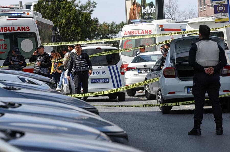 Καβγάς κατέληξε σε τραγωδία στην Κωνσταντινούπολη: Τρεις νεκροί και ένας τραυματίας από πυροβολισμούς