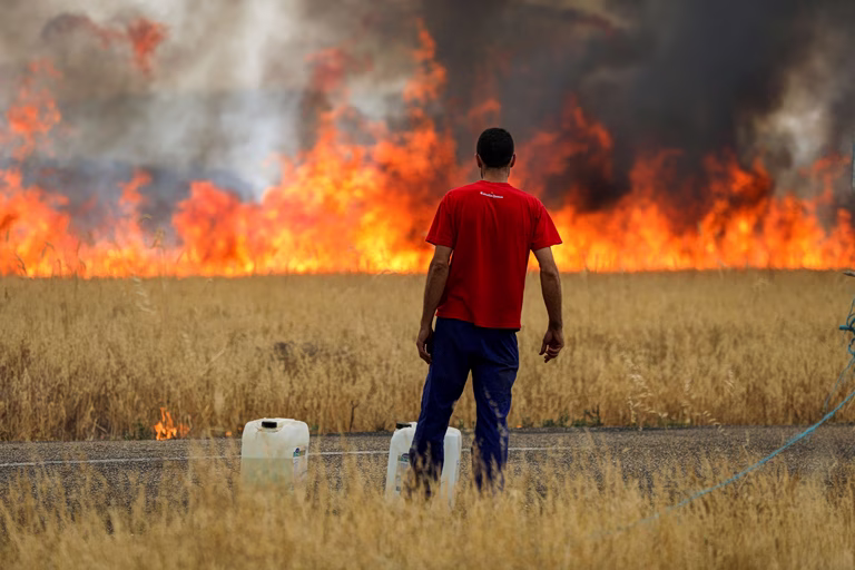 ΚΚΕ: Εκτεθειμένοι στα φυσικά φαινόμενα οι λαοί – Συνένοχες ΕΕ – κυβερνήσεις, βλέπουν την προστασία ως κόστος
