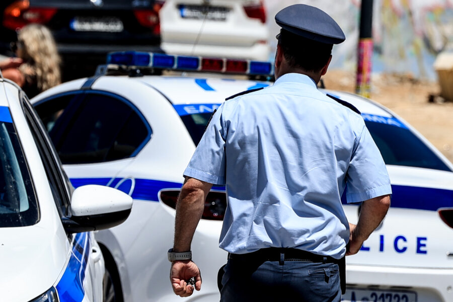Συνελήφθη 45χρονος για ενδοοικογενειακή βία – Παραμόνευε έξω από το σπίτι της εν διαστάσει συζύγου του με όπλο