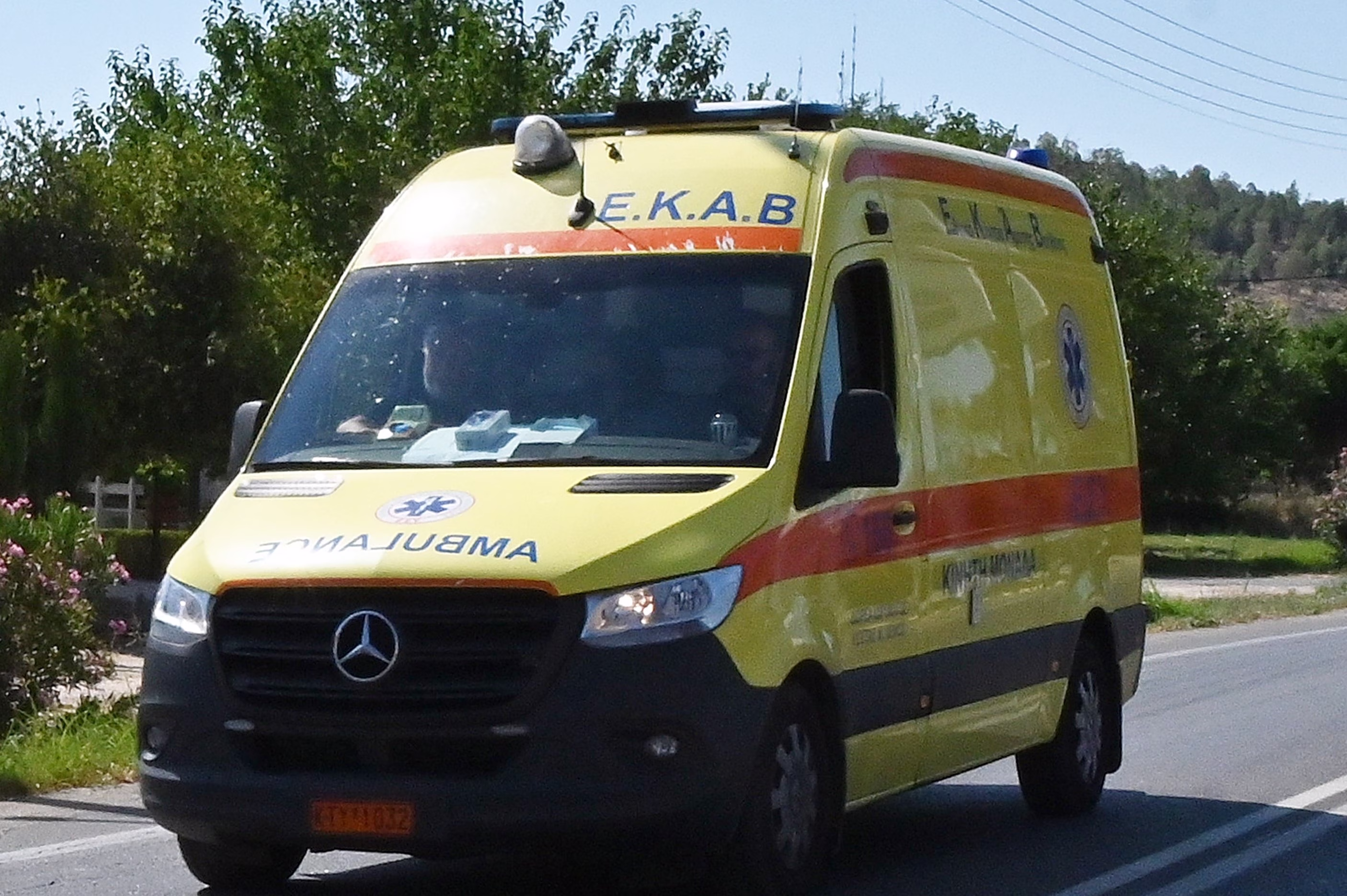 Χαλκιδική: Στο νοσοκομείο 17χρονος μαθητής που κατέρρευσε έξω από το σχολείο του