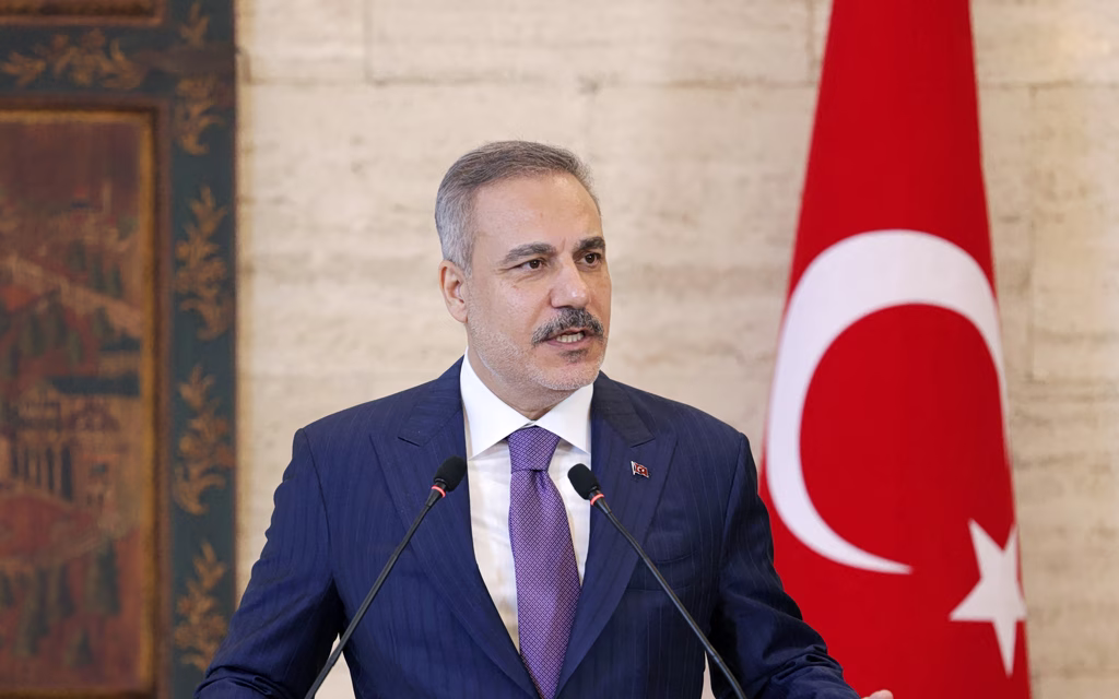 Φιντάν: «Ελπίζουμε να μην γίνει κάποια τρέλα στο Αιγαίο» – Η «αμοιβαία κατανόηση» περί μη εκπλήξεων με την Αθήνα και οι προειδοποιήσεις
