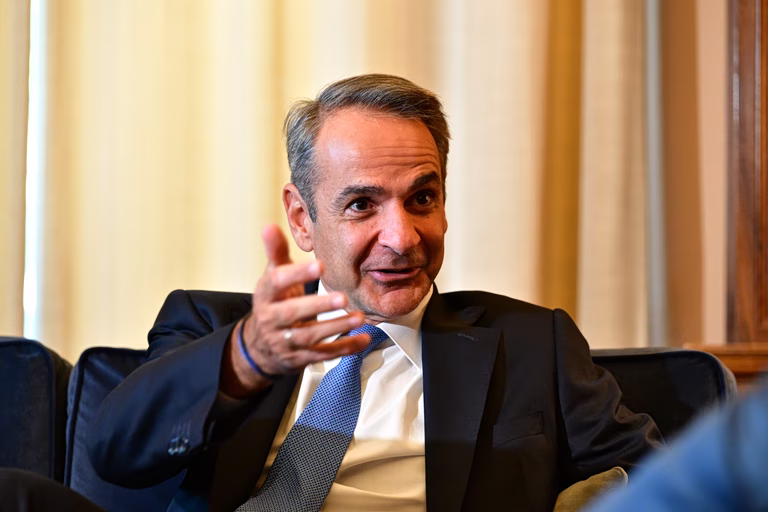 Πανηγυρισμοί Μητσοτάκη για την ευημερία… των αριθμών και την αναβάθμιση από τους οίκους