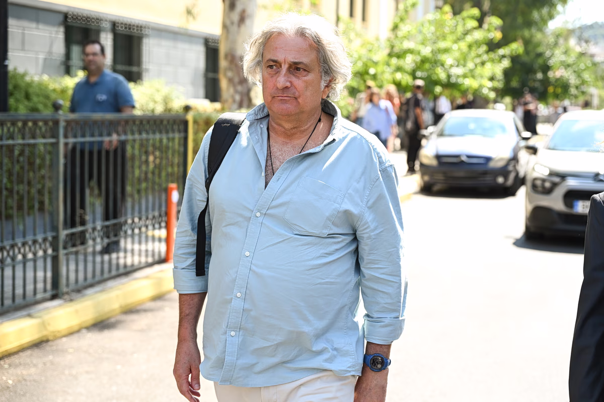 Από ελαιοχρωματιστής… «υπνωτιστής»: «Βροχή» οι καταγγελίες για τον 62χρονο – «Δεν υπνωτίστηκα ποτέ»