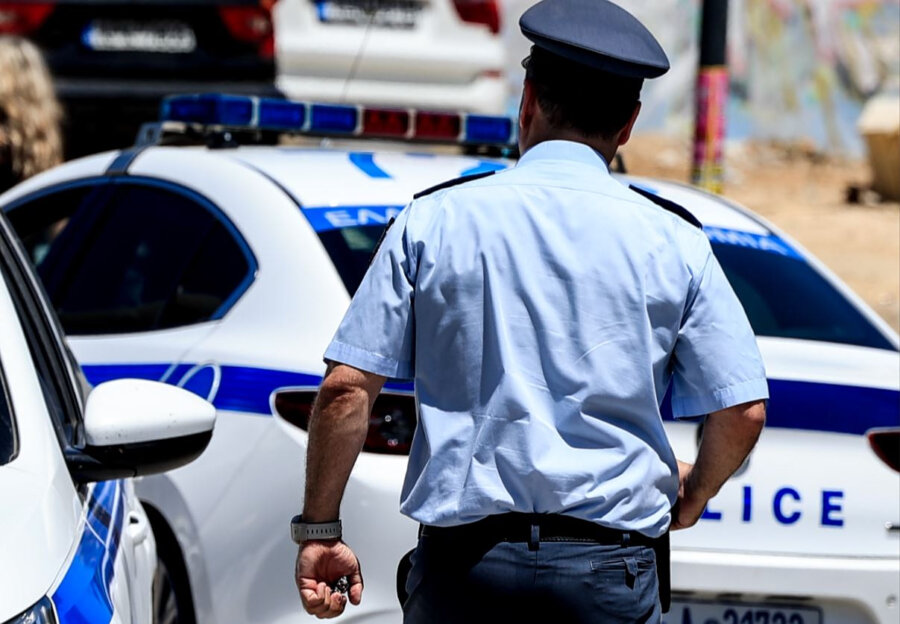 Ηράκλειο: 42χρονος αποφυλακίστηκε με βραχιολάκι και συνελήφθη ξανά για ξυλοδαρμό του πατέρα του