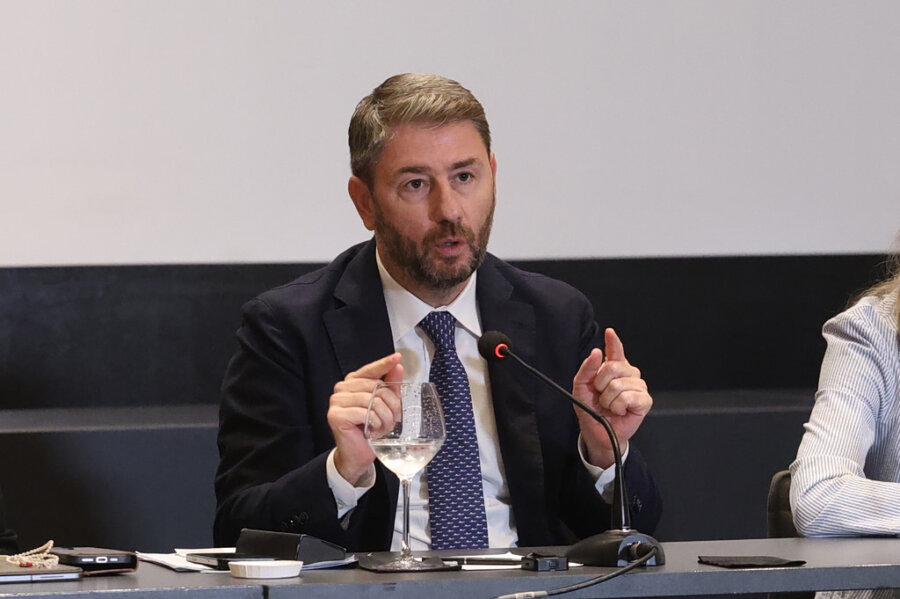 Ανδρουλάκης: «Η πρόταση-κοροϊδία της ΝΔ για το άρθρο 86 αντικατοπτρίζει τη θεσμική της αναξιοπιστία»