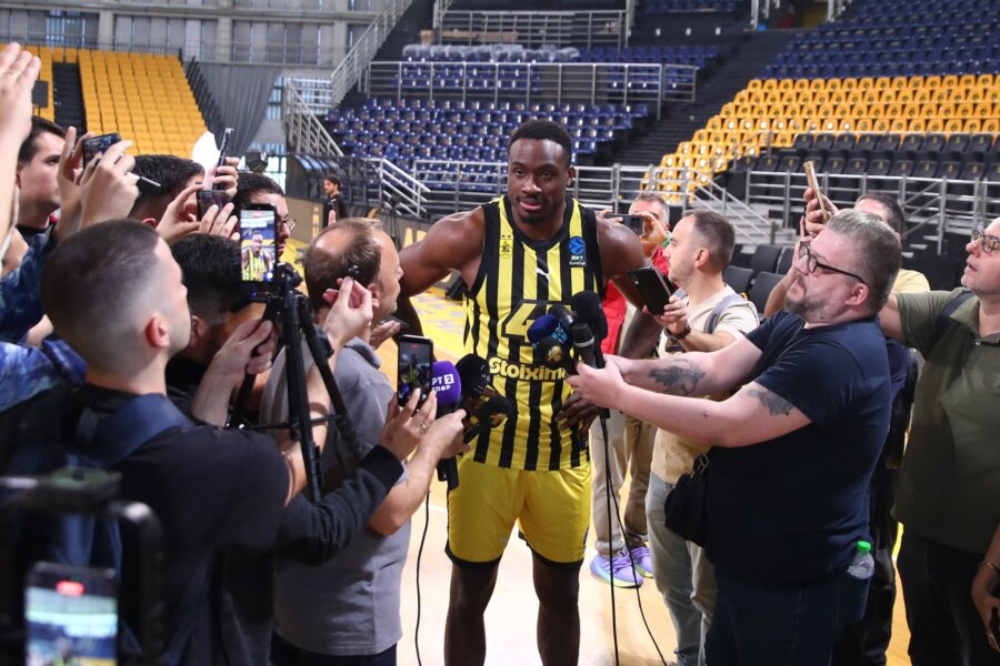 Άρης: Το ανακαινισμένο «Nick Galis Hall» – Η νέα κερκίδα, ο φωτισμός LED και η αυξημένη χωρητικότητα (pics)