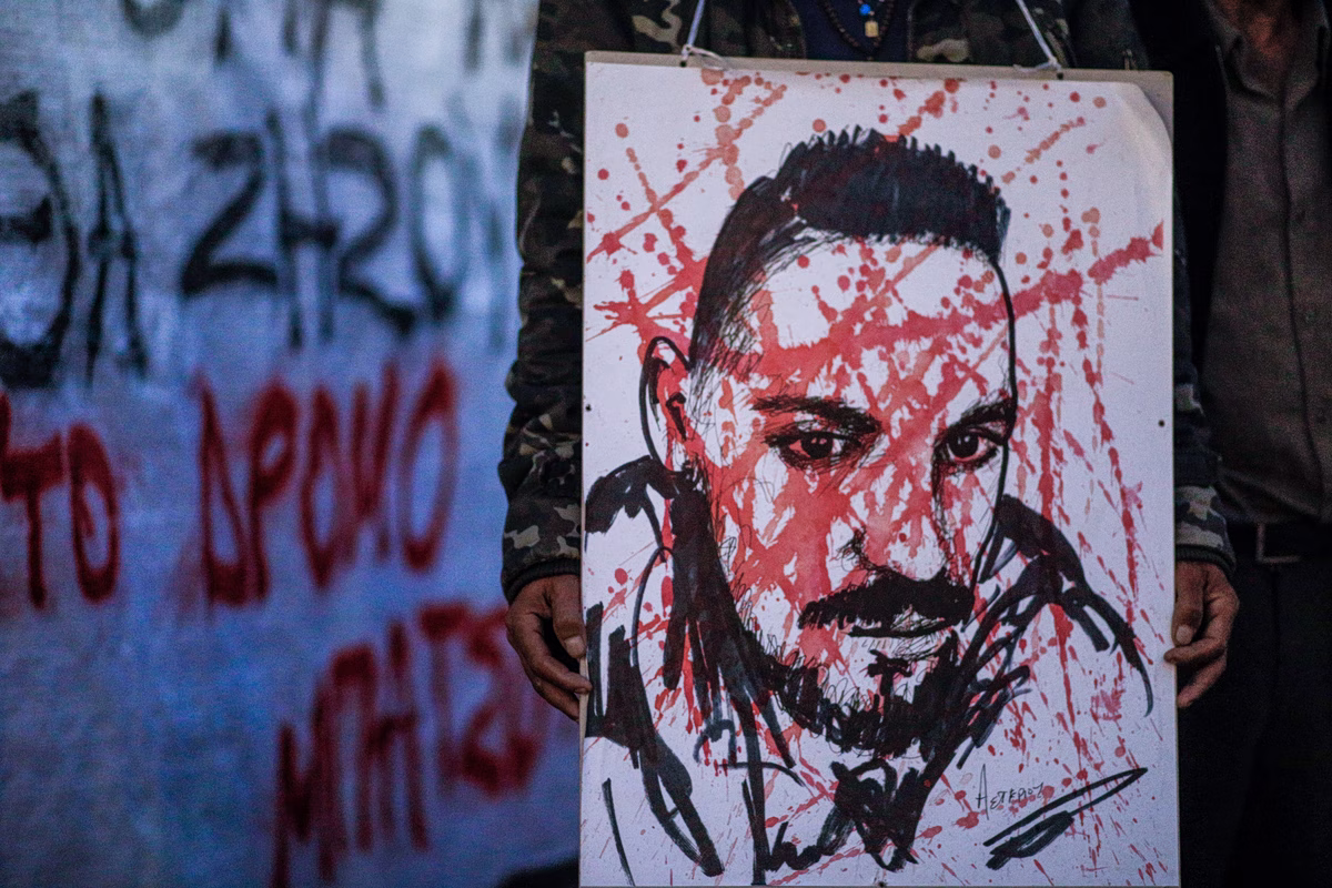 Υπόθεση Σαμπάνη: Αναβλήθηκε για τις 28 Ιανουαρίου η δίκη των δύο ανήλικων επιβαινόντων – Συγκέντρωση έξω από τα δικαστήρια