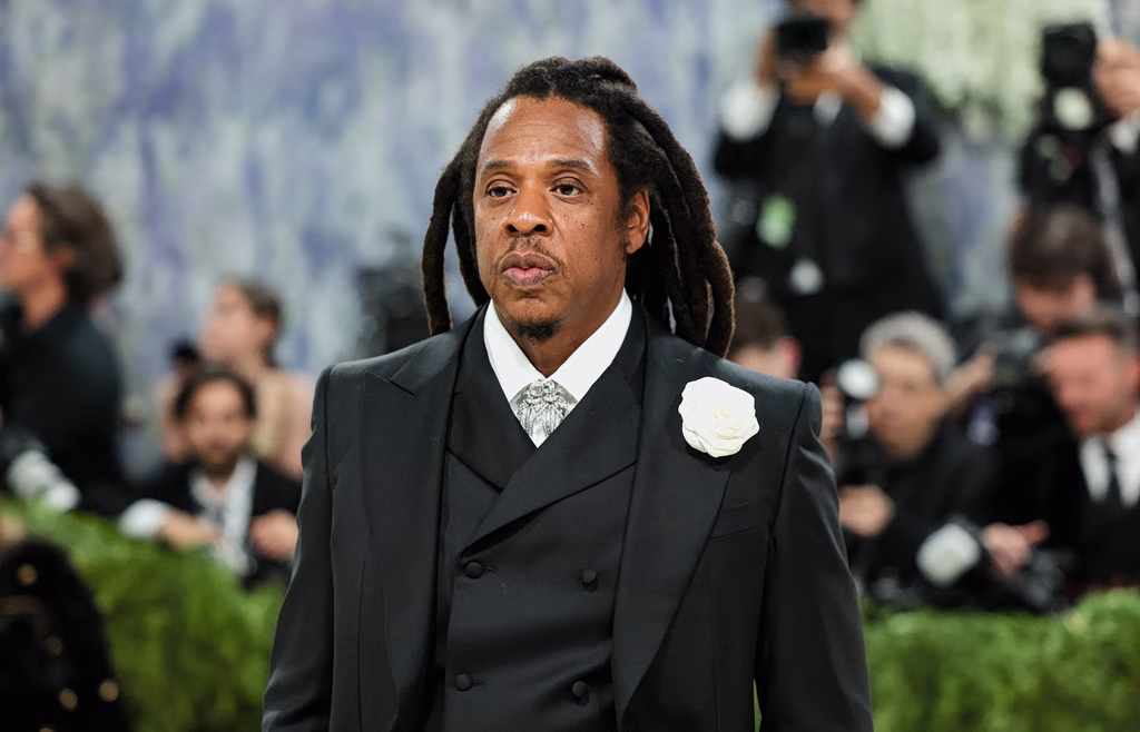 Jay-Z: «Ψευδείς οι κατηγορίες για βιασμό» – Ανασκευάζει η γυναίκα που τον είχε καταγγείλει