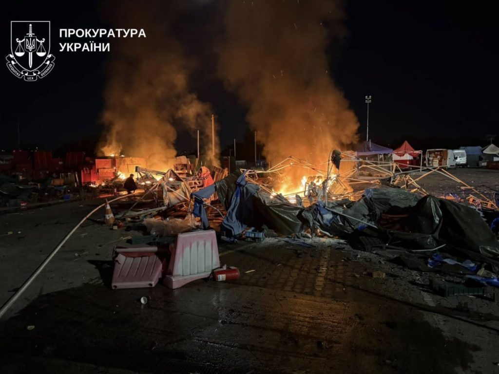 Ουκρανία: Δύο νεκροί και τουλάχιστον 19 τραυματίες από πλήγμα ρωσικού drone σε αγορά έξω από το Κίεβο