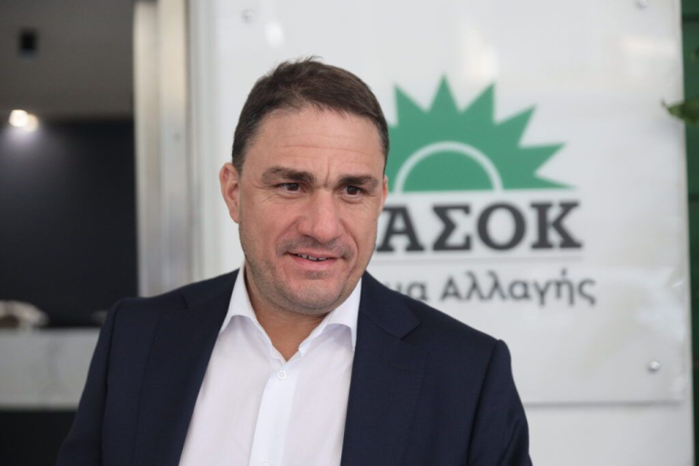 ΠΑΣΟΚ: Η κυβέρνηση έχει 11 μέρες τους πολίτες στο… περίμενε για τα καύσιμα – «Έχουμε ρεαλιστικό σχέδιο στήριξης των πολιτών»