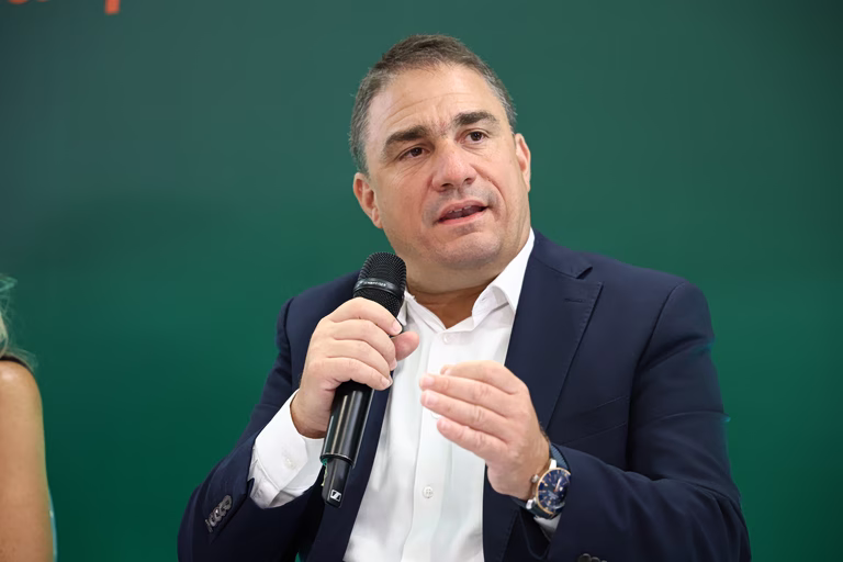 Τσουκαλάς για Μητσοτάκη: Η χώρα δεν χρειάζεται Λουδοβίκο – Πώς μπορεί να γίνει η μείωση του ΕΦΚ