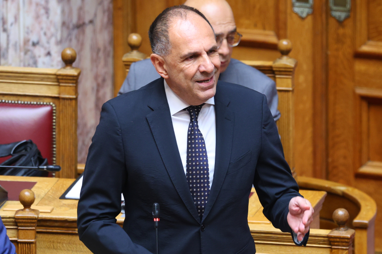 Γεραπετρίτης για το καλώδιο διασύνδεσης με την Κύπρο: Ουδέποτε περνούσε από τουρκικά θαλάσσια πάρκα