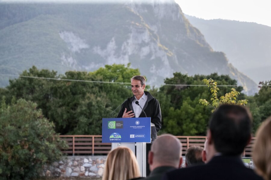 [389967] Ο ΠΡΩΘΥΠΟΡΓΟΣ ΚΥΡΙΑΚΟΣ ΜΗΤΣΟΤΑΚΗΣ ΣΤΗΝ ΕΚΔΗΛΩΣΗ ΕΝΤΑΞΗΣ ΤΟΥ ΟΛΥΜΠΟΥ ΣΤΟΝ ΚΑΤΑΛΟΓΟ ΜΝΗΜΕΙΩΝ ΠΑΓΚΟΣΜΙΑΣ  ΚΛΗΡΟΝΟΜΙΑΣ ΤΗΣ UNESCO ΣΤΟ ΛΙΤΟΧΩΡΟ (ΚΩΣΤΑΣ ΤΖΟΥΜΑΣ/EUROKINISSI)