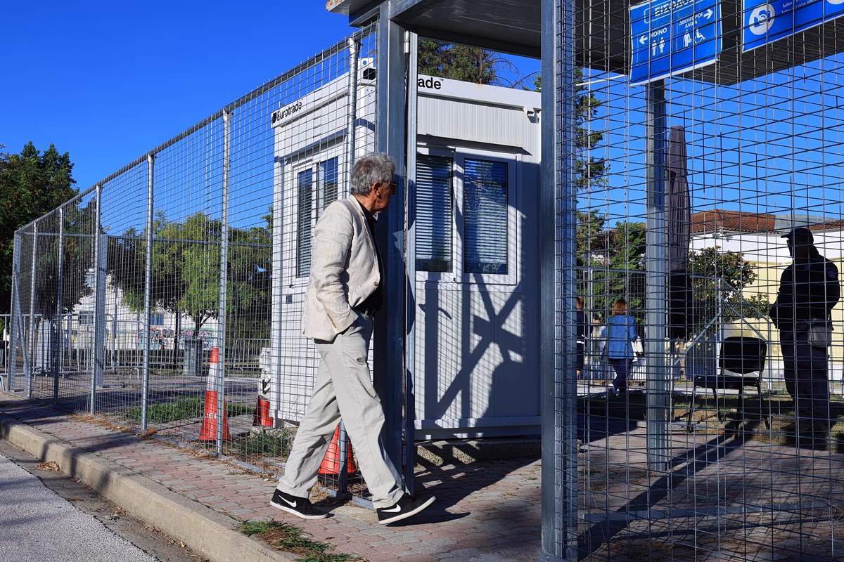 Δίκη για τα Τέμπη: «Ο Καραμανλής θα έπρεπε να δικάζεται για κακούργημα, για ανθρωποκτονία από δόλο»