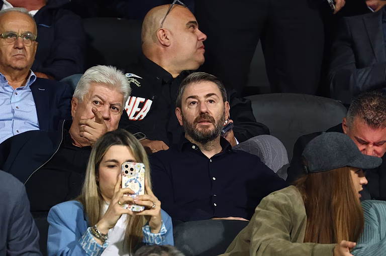 Ο Ανδρουλάκης δίπλα στην Εθνική Ελλάδος: Μία ομάδα γεμάτη ταλέντο και πάθος