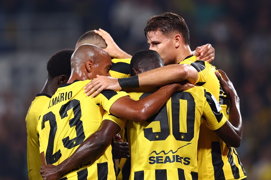 ΑΕΚ – ΟΦΗ 3-0: «Τρίποντο» μέσω… κόρνερ για την «Ένωση»